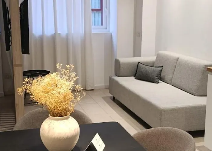 Blanq Marina Aparthotel