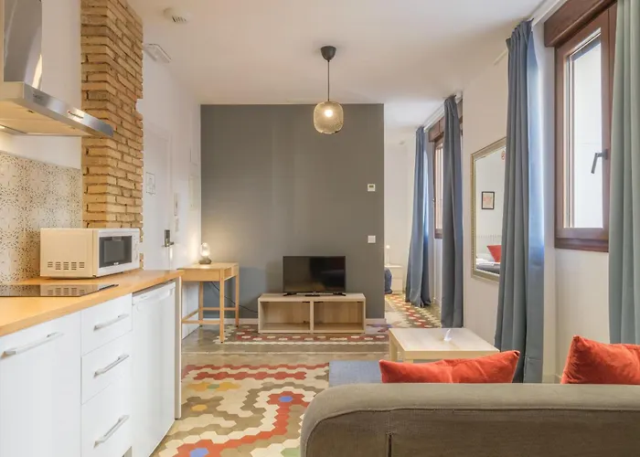 Ξενοδοχείο με διαμερίσματα With Antique Floor & Lots Of Sun Light 4*