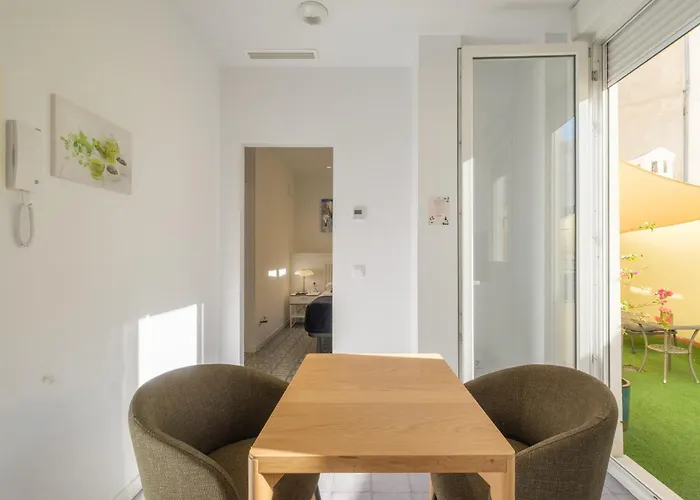 Gorgeous With A Large Private Terrace Ξενοδοχείο με διαμερίσματα