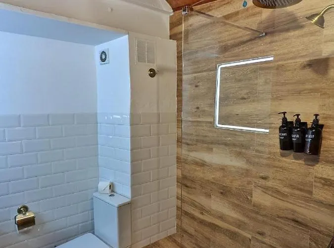 Catalina فندق 3*