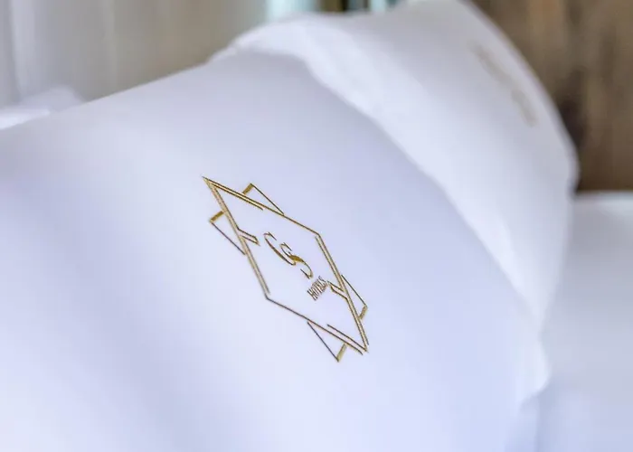 فندق Catalina 3*