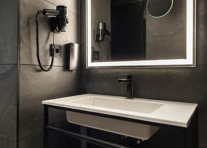 Blanq Gran Via 4* Βαλένθια