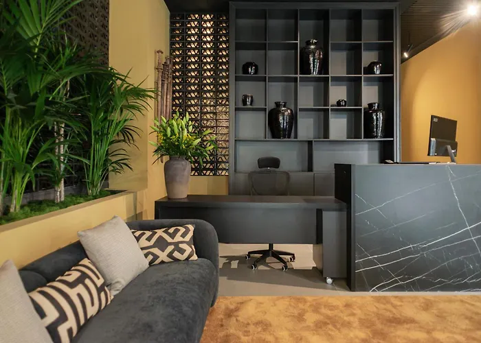 Blanq Gran Via Ξενοδοχείο