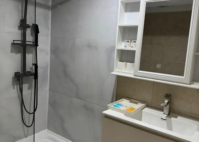 Air Aviacion מלון 2*