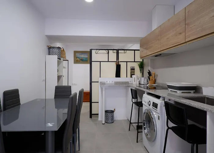 Apartment El Cabanyal Modern 2-bedroom By The Sea Valencia