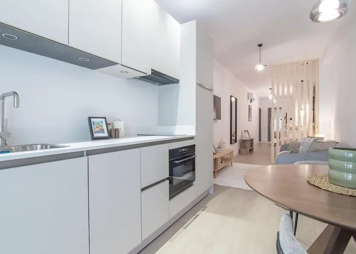 Apartment Nomad Viveros 01 *