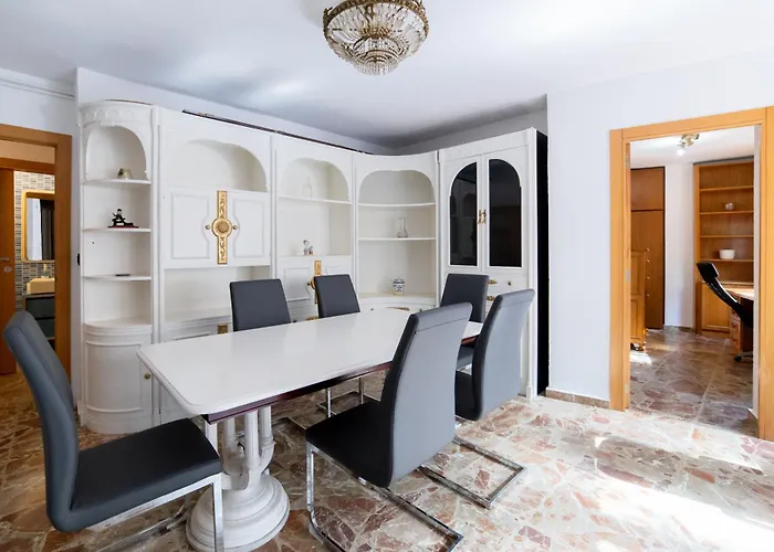 Διαμέρισμα 2br In Valencia's Old Town *