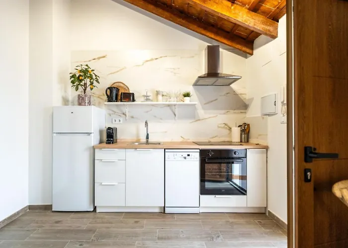 Pinedo Playa Rustico Apartment *