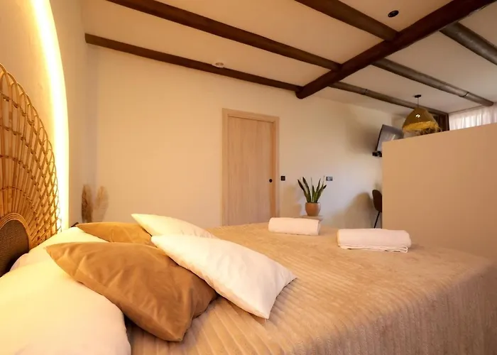 Daire Junto Ciudad De Ciencias - Manolito 2 *