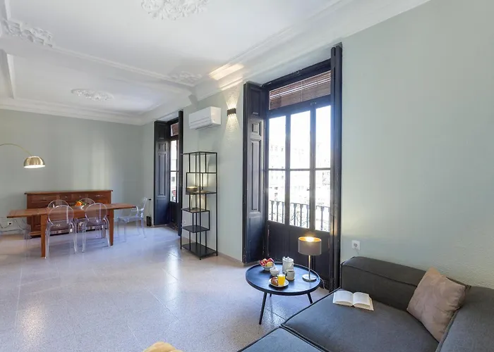 Apartment 2 Bedroom Historical Center