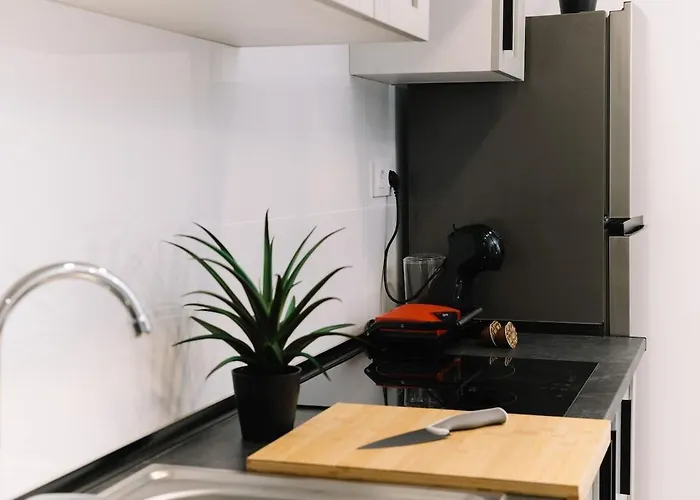 N4 Comfortable & Bright Park Benicalap شقة *