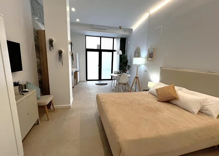 Pn8- Loft N8 Urban Ayora Apartment *