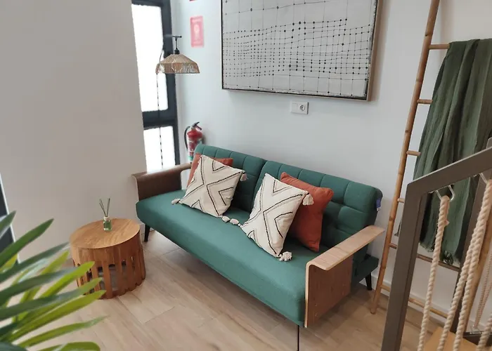 Loft Acogedor Junto Al Roig Arena Апартаменты