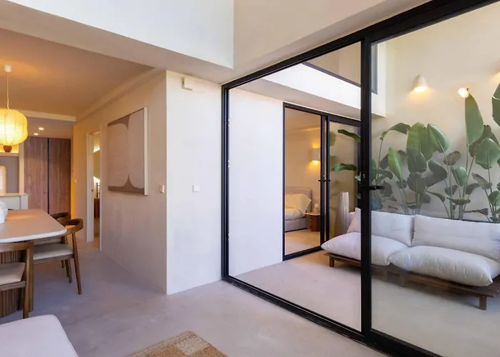 Vlc Host - Reina 166 B Valencia