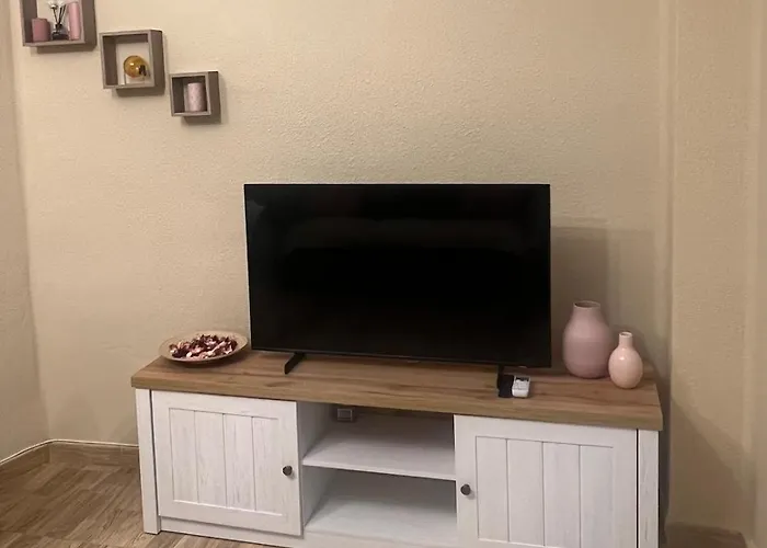 Pearl By The Sea Daire Valensiya