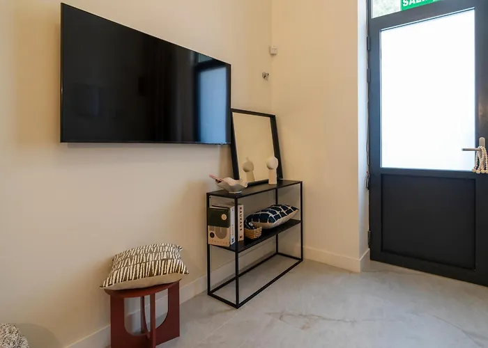 Apartment 02 - Les Artes *