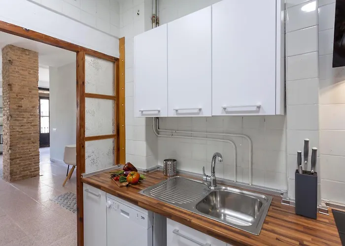 2 Bedroom Historical Center