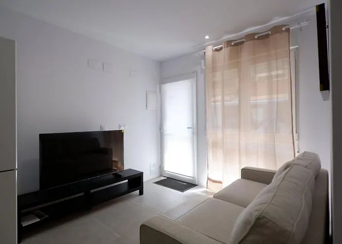 El Cabanyal Modern 2-bedroom By The Sea Apartment Valencia