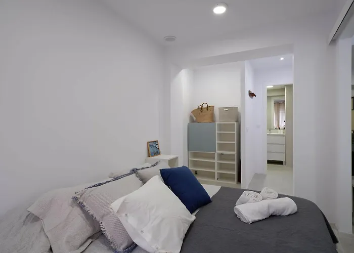 El Cabanyal Modern 2-bedroom By The Sea Apartment Valencia
