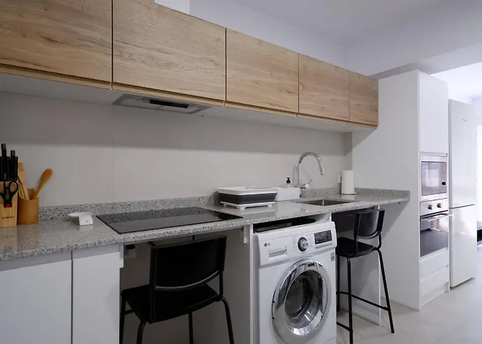 Apartment El Cabanyal Modern 2-bedroom By The Sea