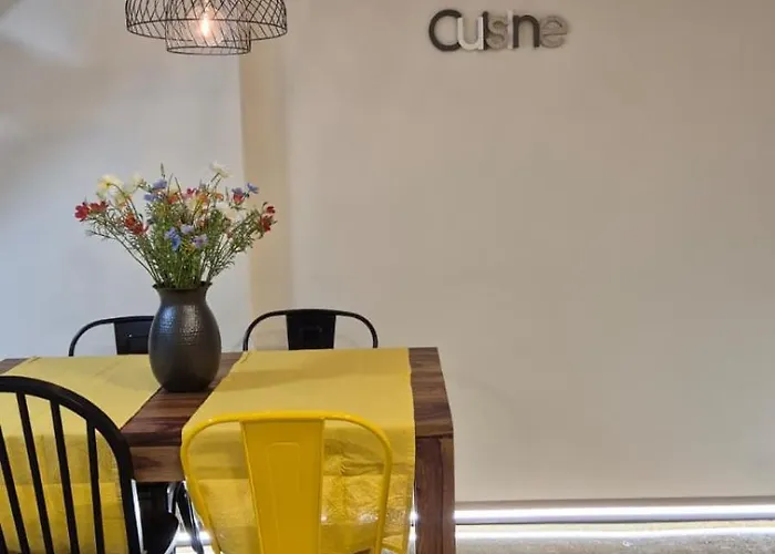 Excepcional Amplio Apartamento Industrial Fallas Hasta 6, Wifi Gratis Cuna * Valensiya