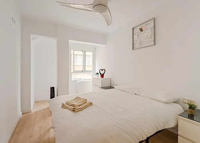 Апартаменты The Cabanal House - 10 Min To Ocean, Fastwifi, Ac, Coffee Валенсия