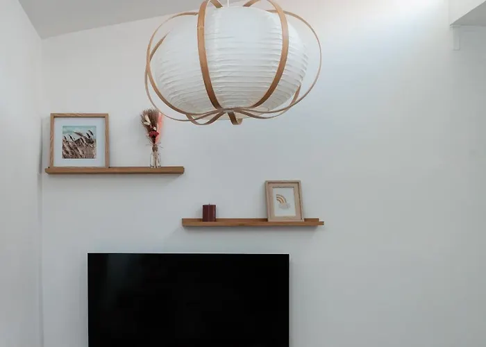 Floor 2 Bedroom With Terrace Appartamento Valenza