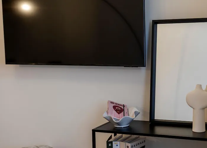 Apartment 02 - Les Artes