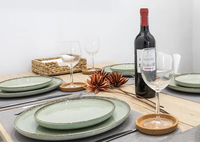 Modern & Stylish Close To The *