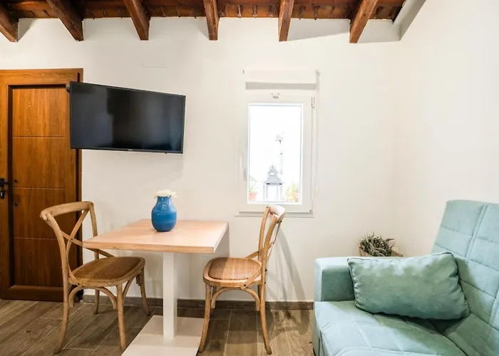 Apartment Pinedo Playa Rustico *