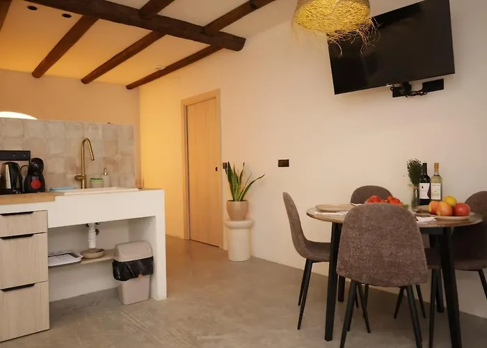 Daire Junto Ciudad De Ciencias - Manolito 2 *