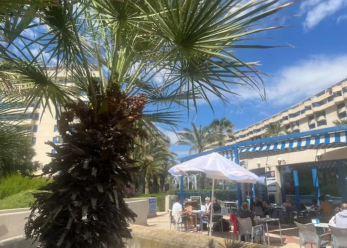 Beachfront Family Apartmán Valencie