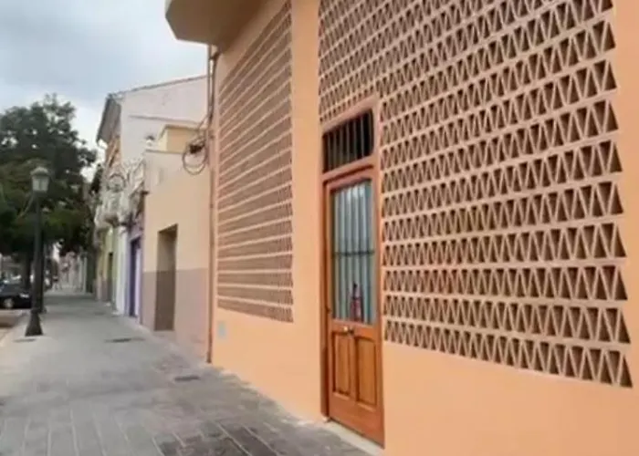 Apartment Vlc Host - Reina 166 B