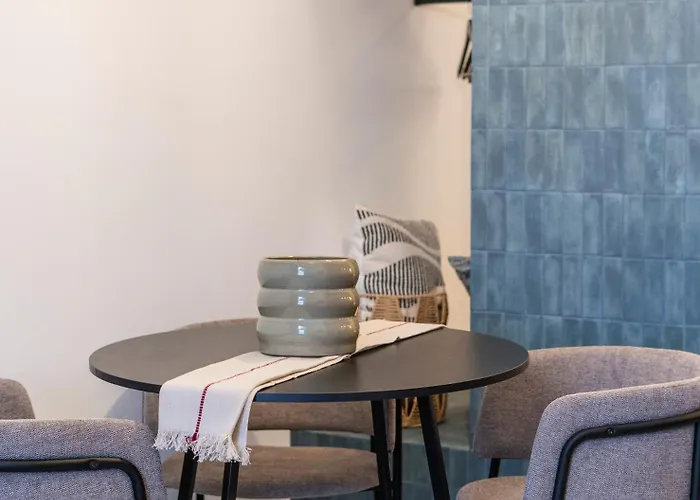 Apartment 02 - Les Artes *