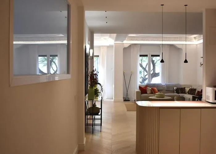 Stylish & Cozy Flat In Heart Of Eixample, * Valencia