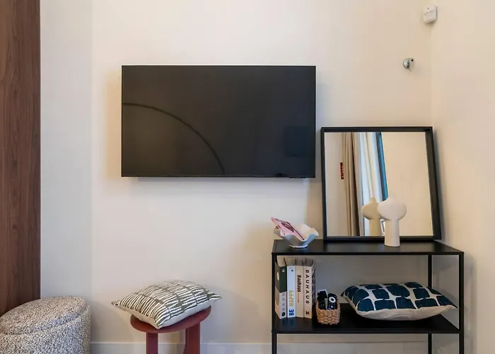 Apartment 02 - Les Artes