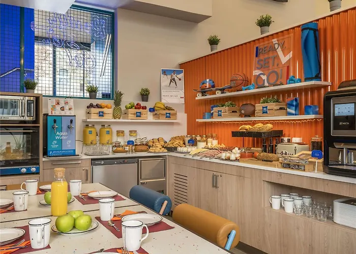 Ibis Budget Centro Puerto Hotel *