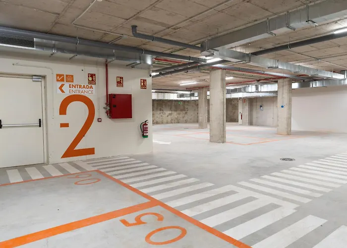 Easyhotel Ciutat Vella فندق