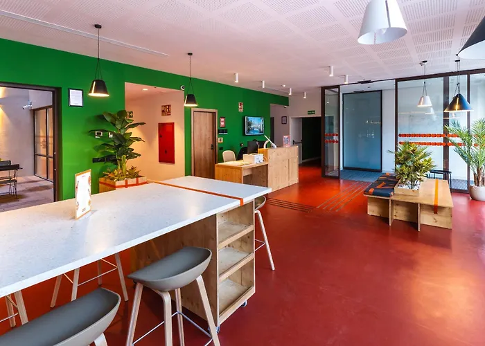 فندق Easyhotel Ciutat Vella