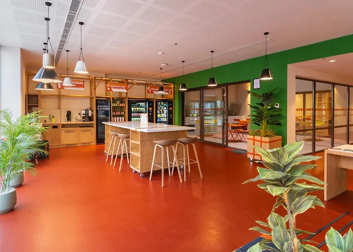 فندق Easyhotel Ciutat Vella 2*