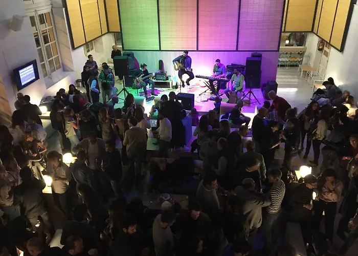 شباب أب فالينسيا