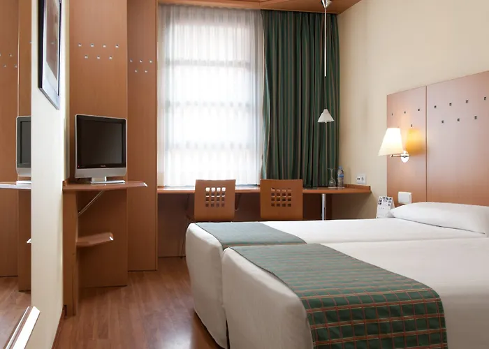 Hotel Nh Ciencias 3*