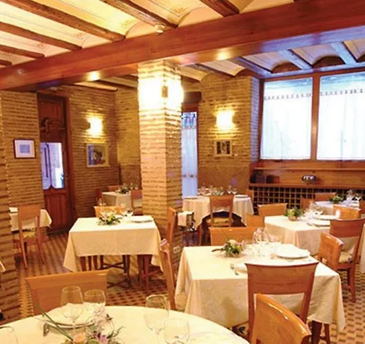 Ad Hoc Monumental 1881 Hotel 3*