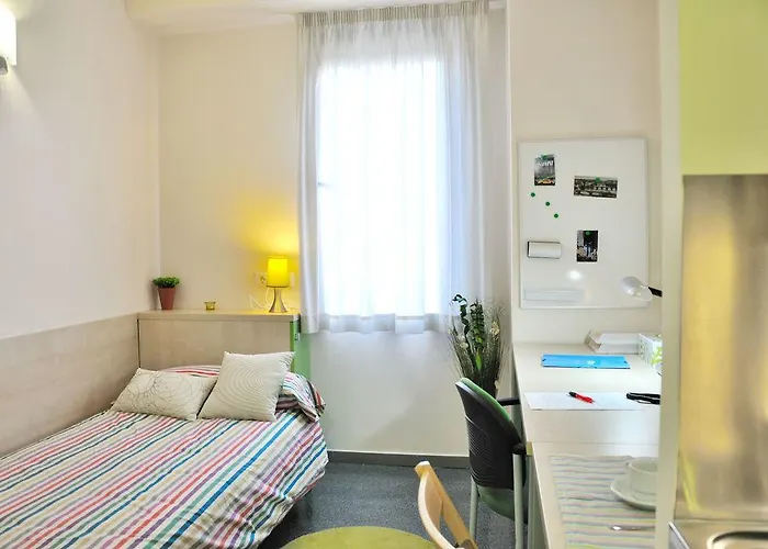 Residencia Universitaria Resa Damia Bonet Апартаменты *