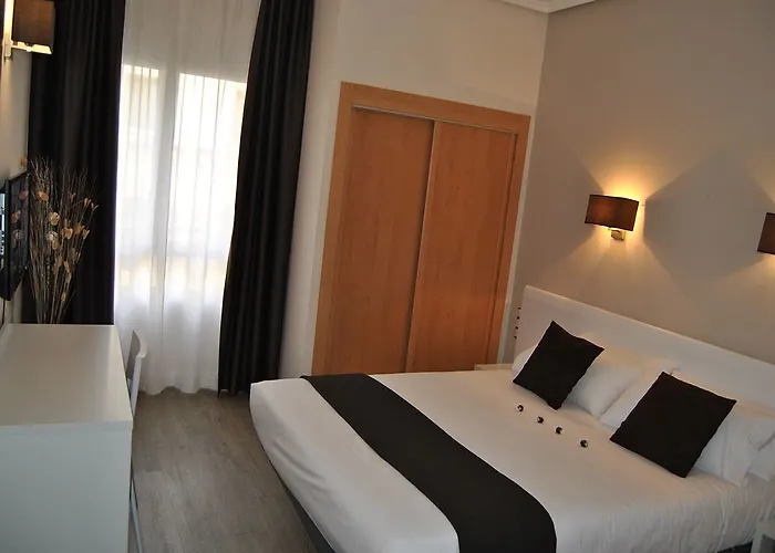 Hotel Sweet Continental Valenza