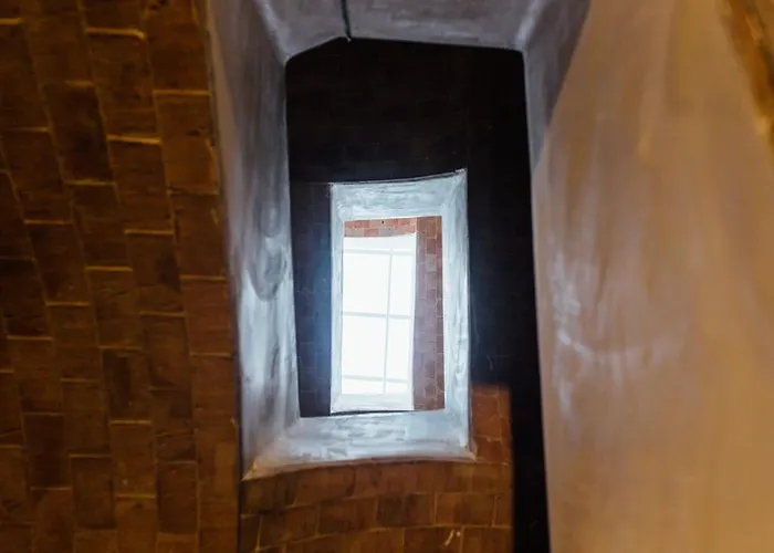 Πανσιόν Ottoh Charm 4*