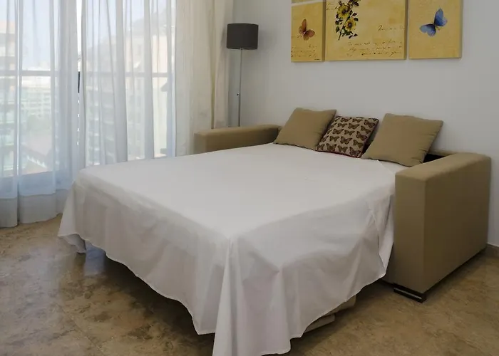 Apartup Francia Views