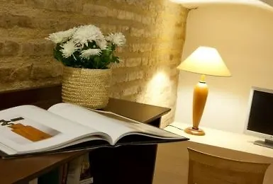 Ad Hoc Monumental 1881