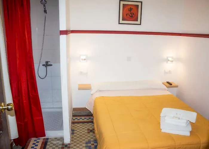 Alicante By Moontels Valensiya