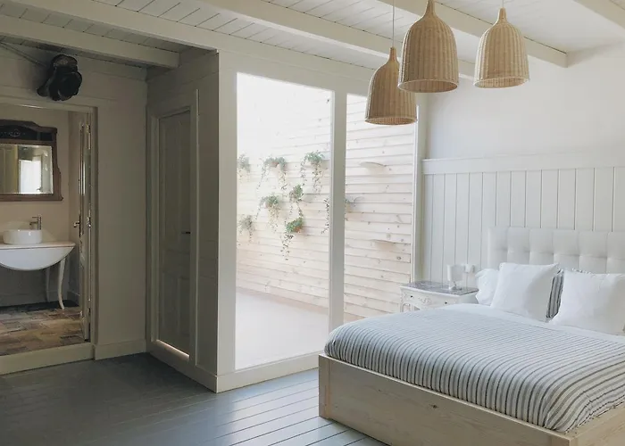 Mom La Punta Guest house